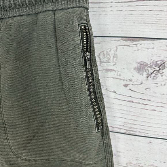 Athleta Shorts Womens 16 Gray Pull on Drawstring Casual Athletic Pockets High - Picture 3 of 12